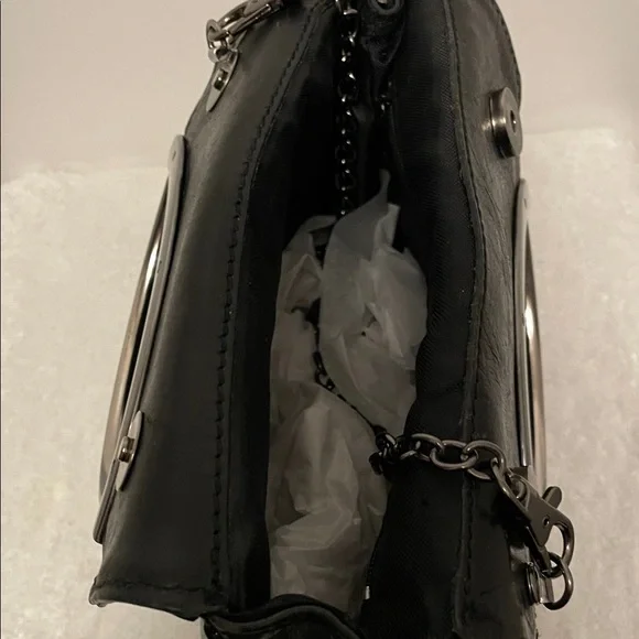 Valentino Guido Black Leather Bag - Picture 6 of 8